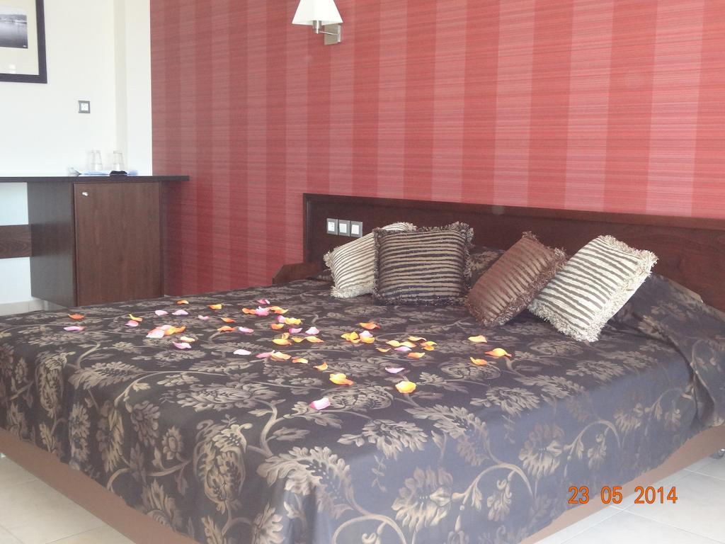Aegea Hotel Karystos  Zimmer foto